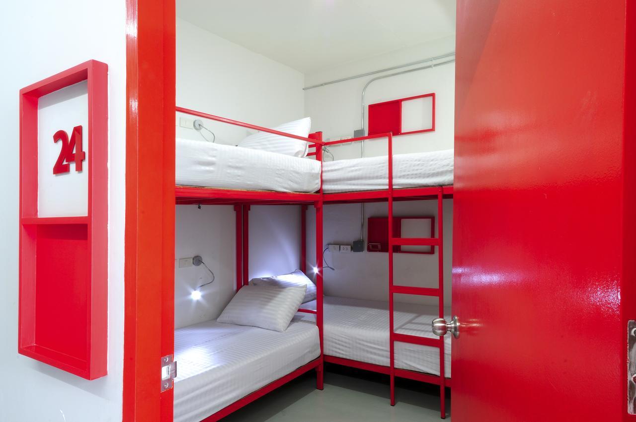 Jellybean Ezy Hostel Sathorn Бангкок Экстерьер фото